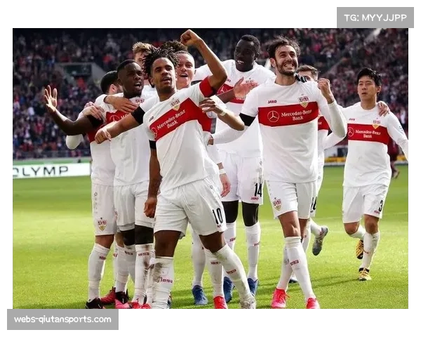 汉堡主场3-2逆转柏林联合，柯尼希斯多费尔双响助球队取得两连胜